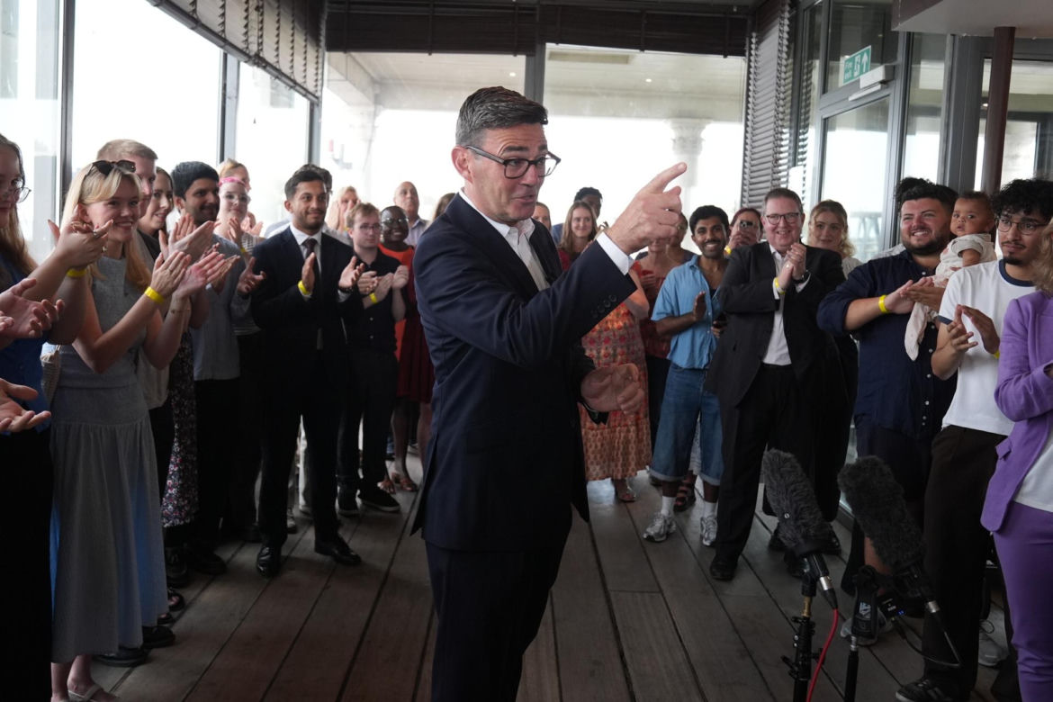 Andy Burnham został w poniedziałek 59. premierem Wielkiej Brytanii - potwierdził Pałac Buckingham