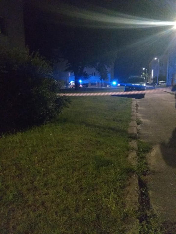 Brutalna bójka w Mirosławcu Górnym. Ciężarna 16-latka ugodzona nożem!