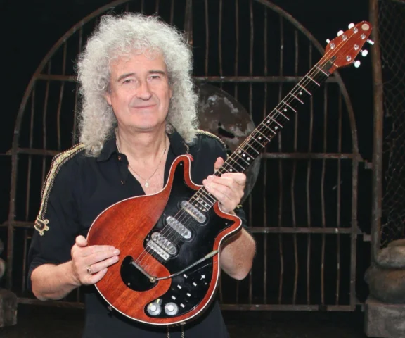 Gitara z obudowy starego kominka. Jak powstało legendarne brzmienie zespołu Queen
