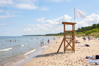 Sinice Grzybowo 20.07. Czy w Grzybowie można się dzisiaj kąpać? Flaga, warunki pogodowe