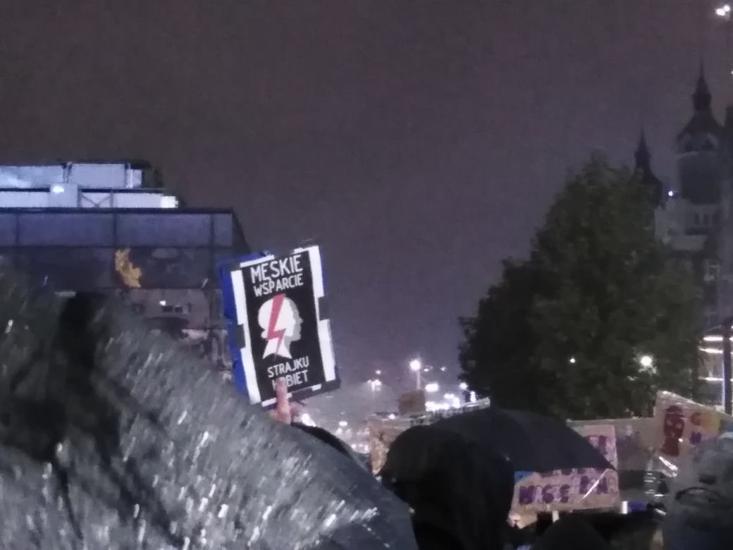 Wojedzówki strajk kobiet w Katowicach. Gigantyczne tłumy na rynku. "To jest WOJNA" [ZDJĘCIA]