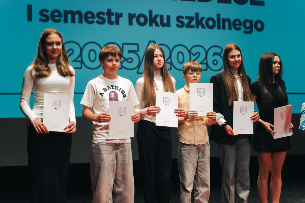 Najzdolniejsi uczniowie odebrali stypendia Prezydenta Miasta Siedlce
