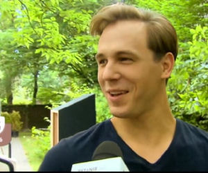 Pytanie na śniadanie na planie O mnie się nie martw 3 sezon. Marcin Kaszuba (Stefan Pawłowski)