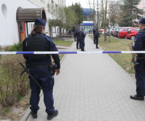 Nastoletni Gracjan zadźgał Czesię i Stanisława? Mieszkańcy w szoku: „To była bardzo spokojna rodzina”