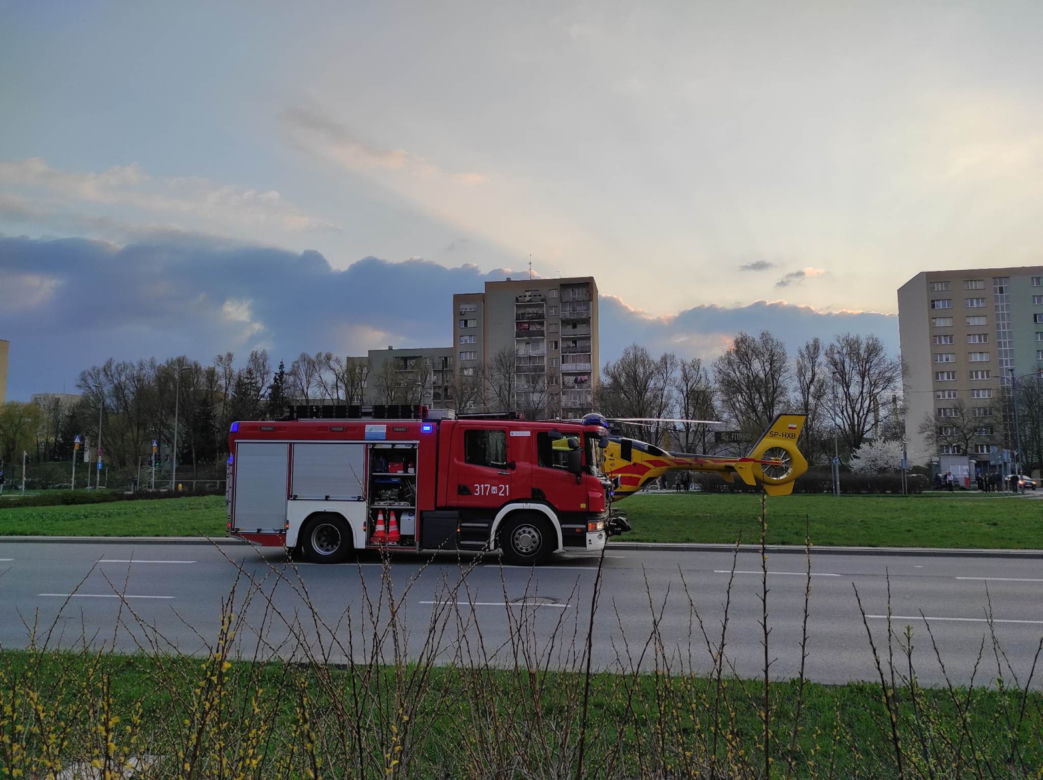 Toyota potrąciła pieszą na Ursynowie. W akcji śmigłowiec LPR
