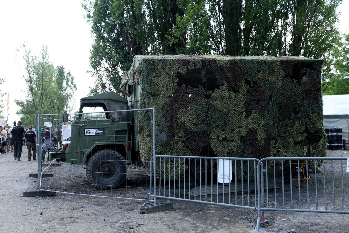 Śląskie Manewry 2024. Miłośnicy militariów spotkali się w Bytomiu