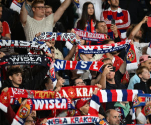 Tak kibice Wisły Kraków bawili się na trybunach. Znajdź się na zdjęciach