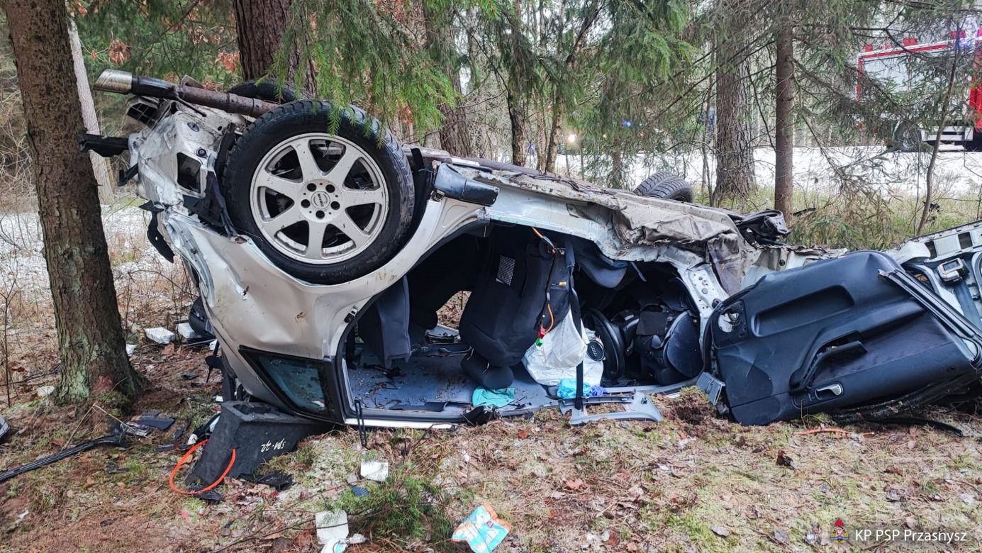 19-latek leżał bez pomocy przez 8 godzin. Wypadek zniszczył wszystkie plany. "Nie pozwólmy, aby stracił jeszcze więcej" [ZDJĘCIA]