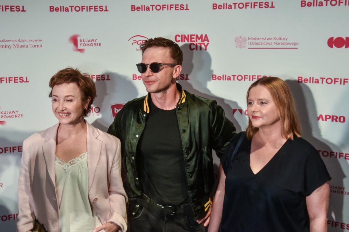 Gala Otwarcia 23. MFF BellaTOFIFEST. Legendy kina przyjechały do Torunia. Zdjęcia z imprezy