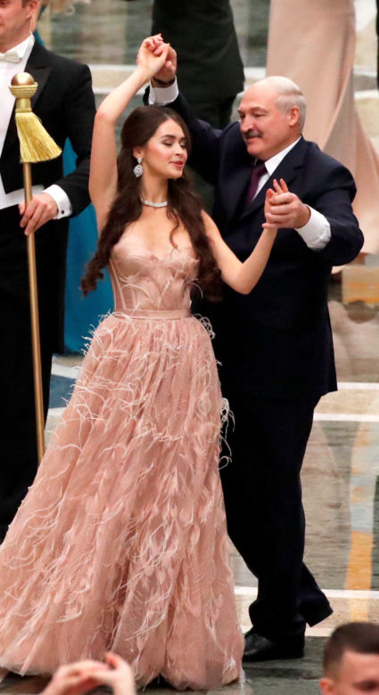 Miss Białorusi usidliła prezydenta 
