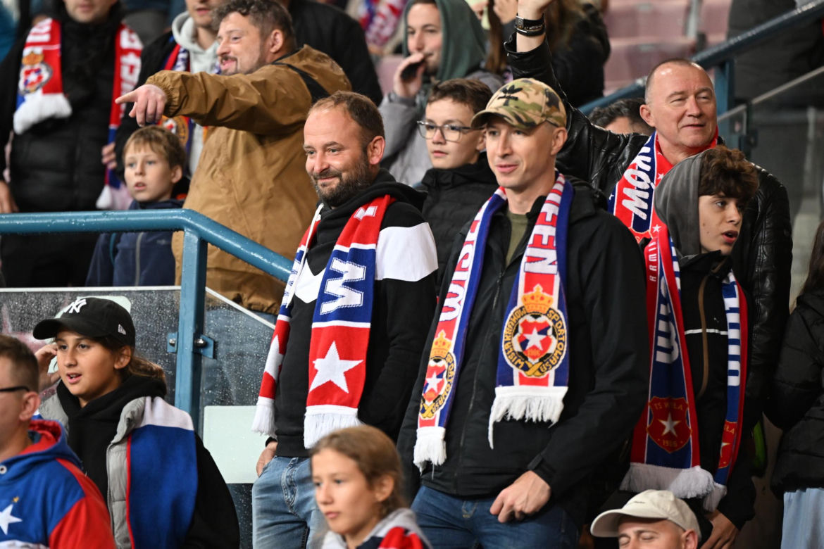 Wisła Kraków - Jagiellonia Białystok; Zdjęcia kibiców i zawodników z meczu 8. kolejki PKO BP Ekstraklasy