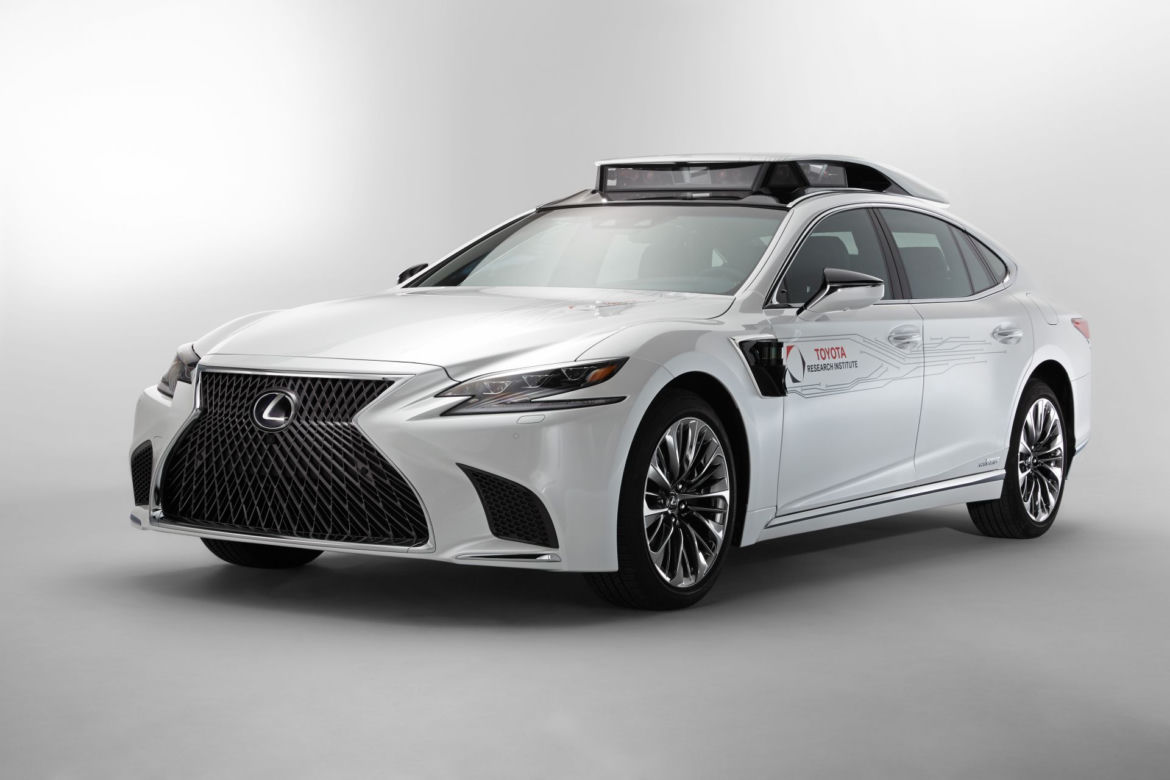 Lexus LS 500h do doskonalenia autonomicznej jazdy