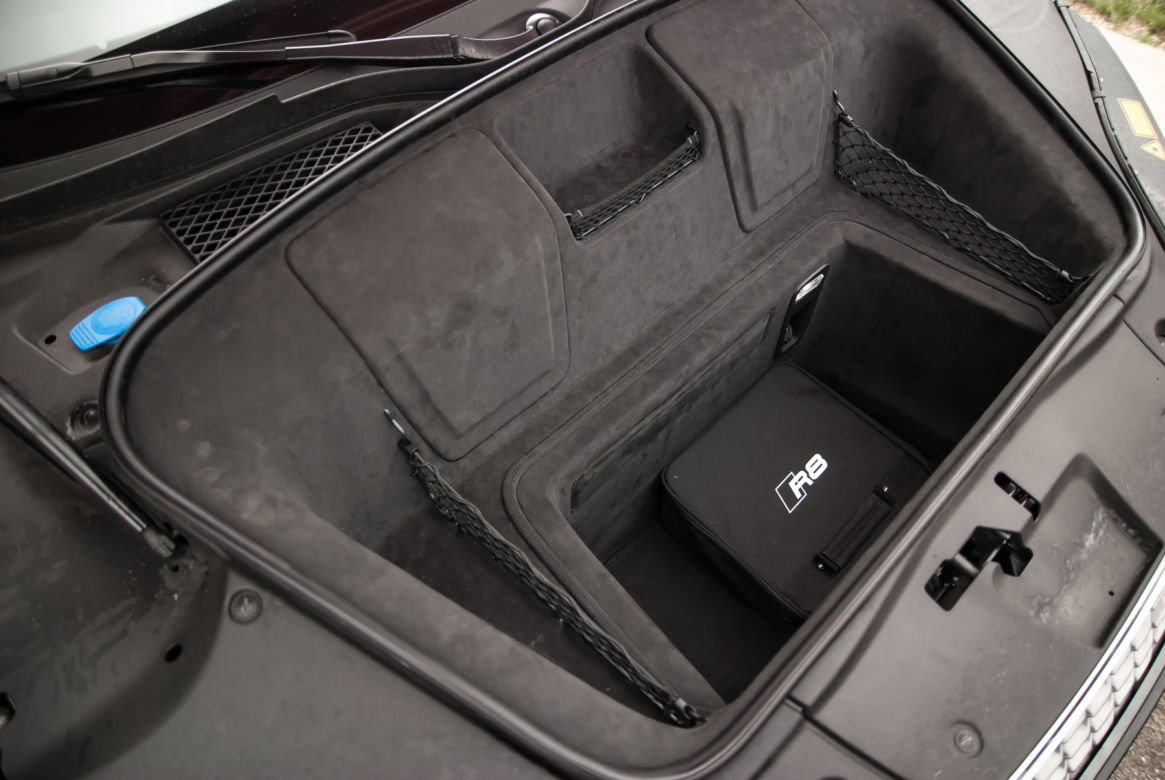 Audi R8 plus V10 5.2 FSI quattro S tronic