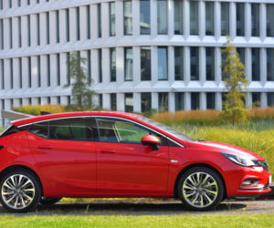 Opel Astra V