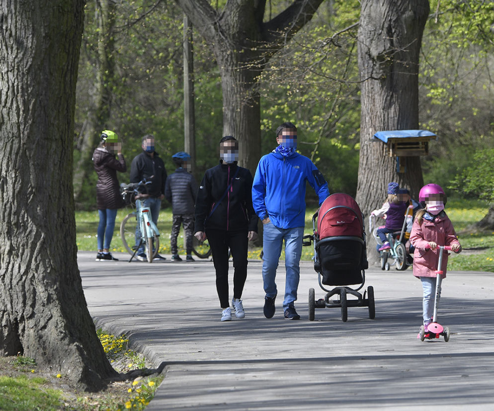 Rozluźnienie w Warszawie. Otwarte Parki i bulwary