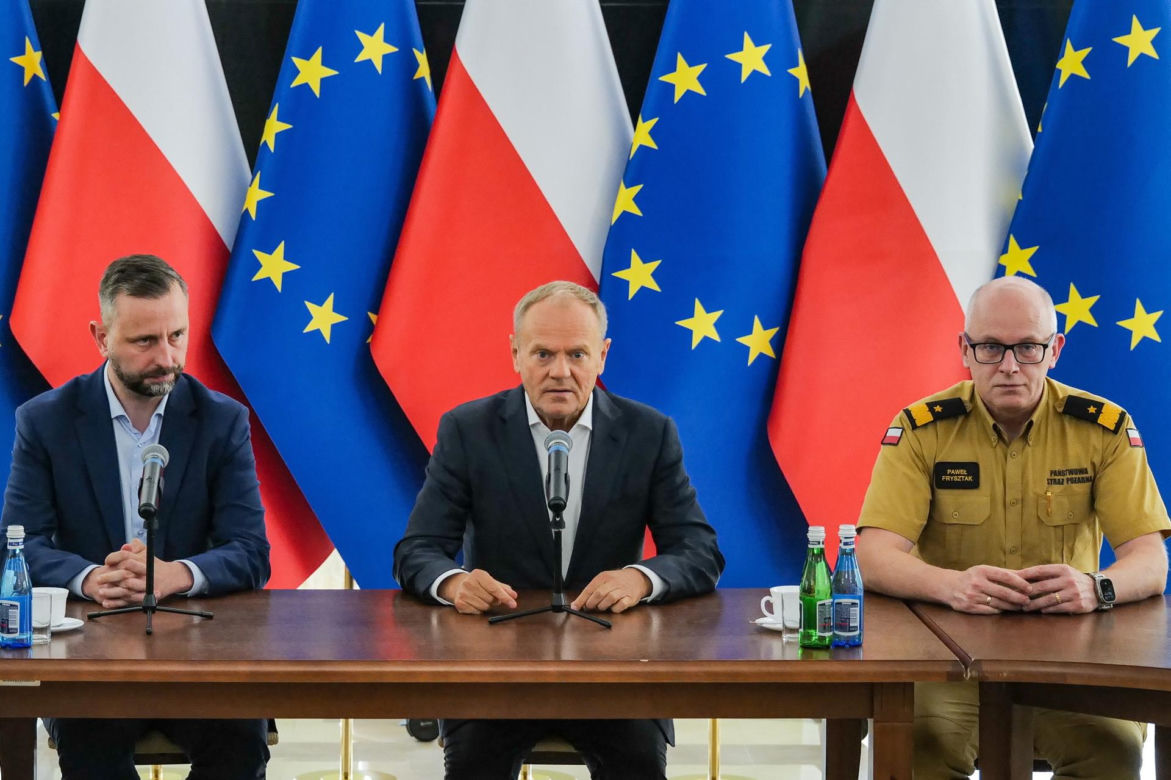 Donald Tusk na miejscu wybuchy na Lubelszczyźnie