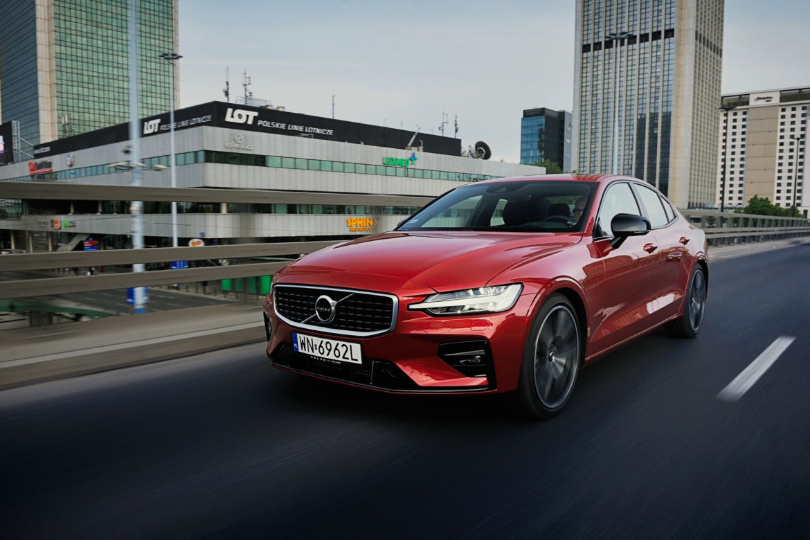 Volvo S60 T5 R Design First Edition