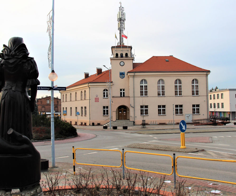 Jedno z najpiękniejszych miast na Śląsku leży blisko Katowic. Zachwyca zabytkowym ratuszem