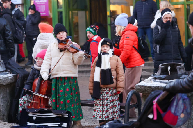 Fatalne warunki w Tatrach. Jest mroźno, ślisko, a szlaki są zasypane śniegiem. TPN ostrzega turystów