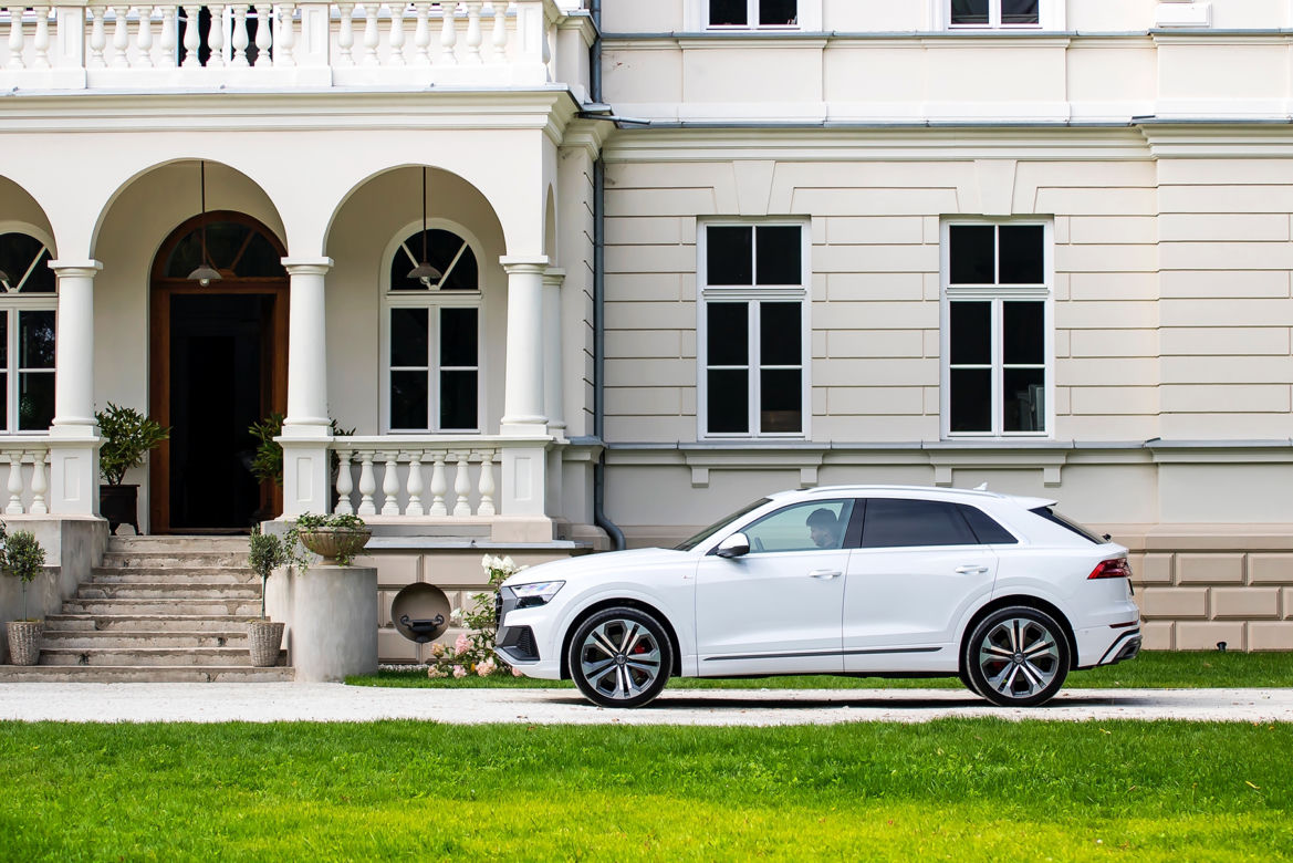 Audi Q8 50 TDI quattro tiptronic 