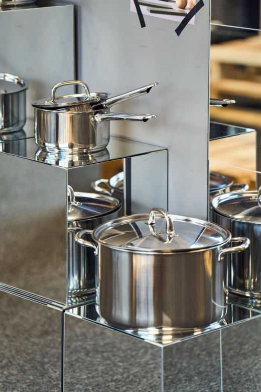 IKEA zaprasza do stołu i jedzenia nowościami i obniżonymi cenami
