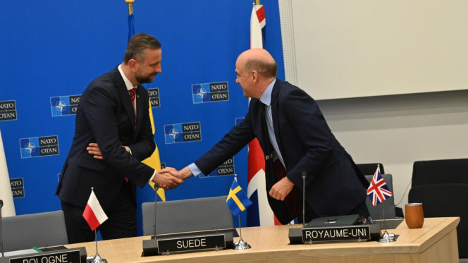 wicepremier - minister obrony narodowej Władysław Kosiniak-Kamysz wziął udział w spotkaniu ministrów obrony NATO w Brukseli