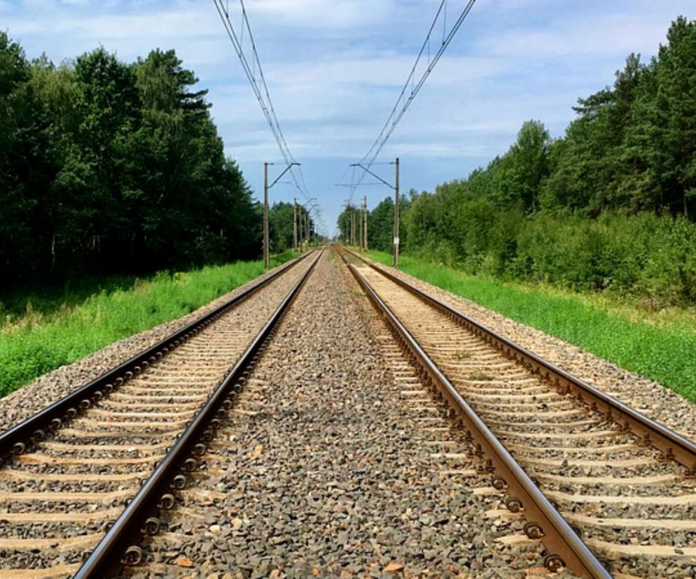 Krótki odcinek torów zmieni podróże w regionie. Pasażerowie zyskają cenny czas