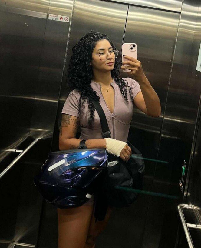 Fani w żałobie po śmierci znanej influencerki. Horror rozegrał się na drodze