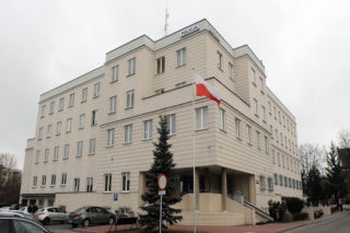 Leszek groził, że zastrzeli komendanta policji! W domu miał broń. Niewiarygodne, jak się tłumaczył