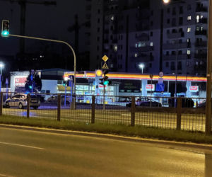 Ładunek wybuchowy na stacji benzynowej przy Wolskiej!? Zamknięto kilka ulic