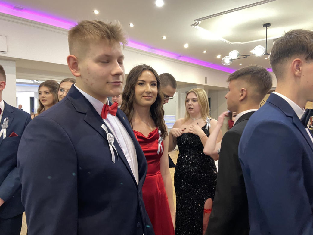 Bal studniówkowy 2024 II Liceum Ogólnokształcącego w Starachowicach