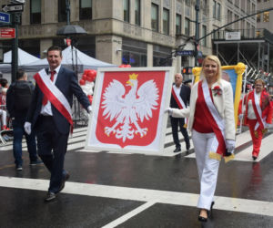 Deszcz ich nie zatrzymał. Te zdjęcia Parady Pułaskiego przejdą do historii
