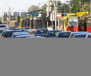 Warszawa: Pieszy zginął pod tramwajem (ZDJĘCIA!)