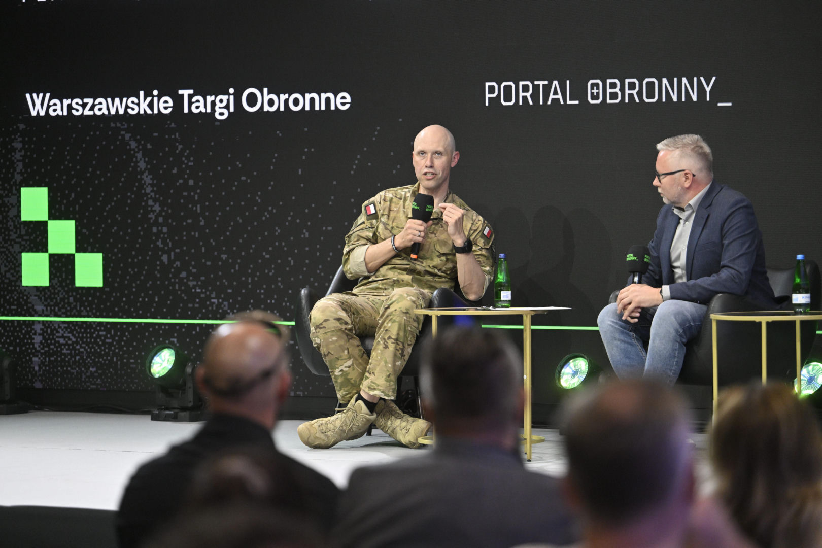 Warszawskie Targi Obronne. Scena Biała. Fire chat: Gen. Chmielewski o pasji do cyberbezpieczeństwa i i ekstremalnego biegania