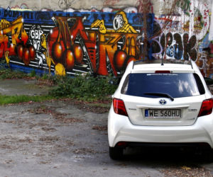 Toyota Yaris Hybrid lifting 2014
