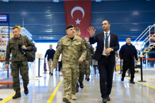 Gen. Kukuła w tureckim ASELSAN. Polska przygląda się tureckiej obronie przed dronami