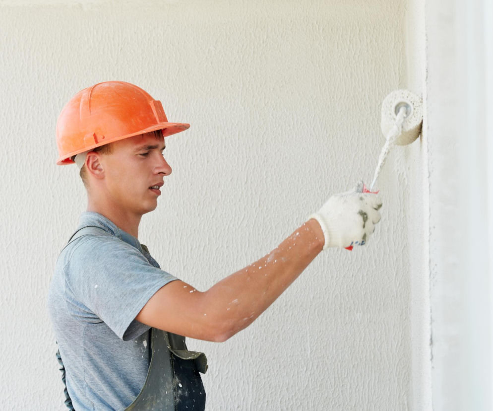 Jak przygotować i pomalować fasadę domu – technologie i materiały