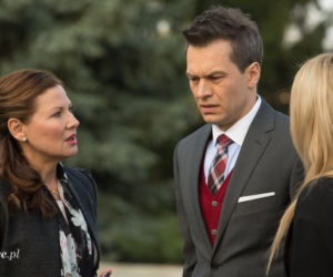 Na dobre i na złe odc. 568. Wanda (Liliana Głąbczyńska-Komorowska), Andrzej Falkowicz (Michał Żebrowski), Kinga (Marta Dąbrowska)