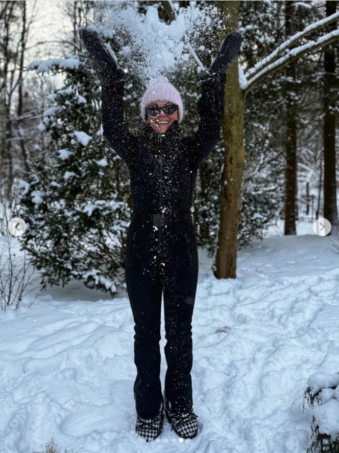 Zima jej nie zatrzymała. Cichopek wygina się na śniegu, a fani nie mogą oderwać wzroku
