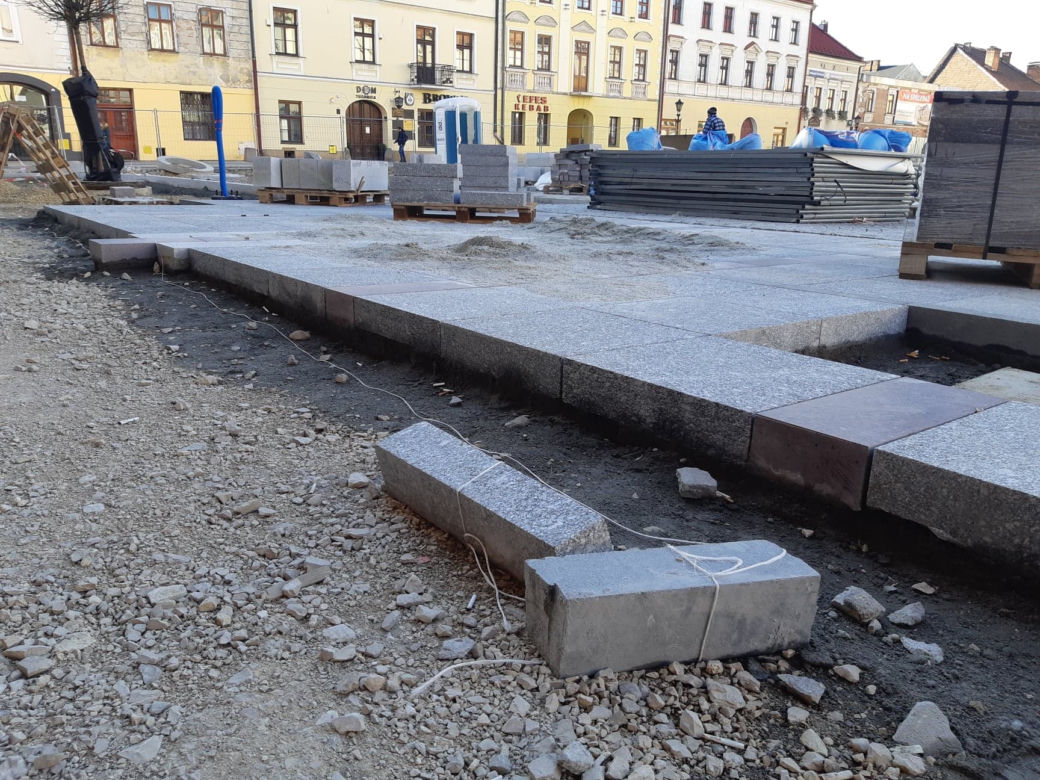 Pracom drogowców sprzyja pogoda
