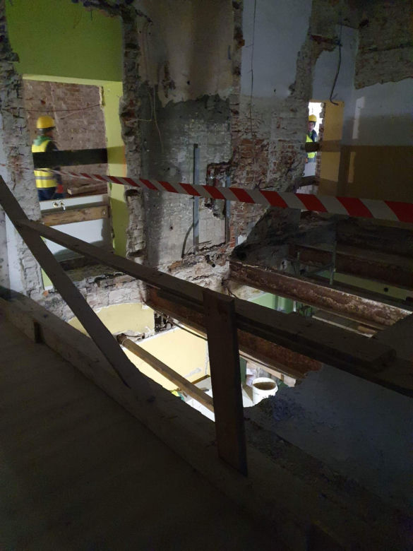 Remont hotelu przyn hali sportowej w Przemyślu