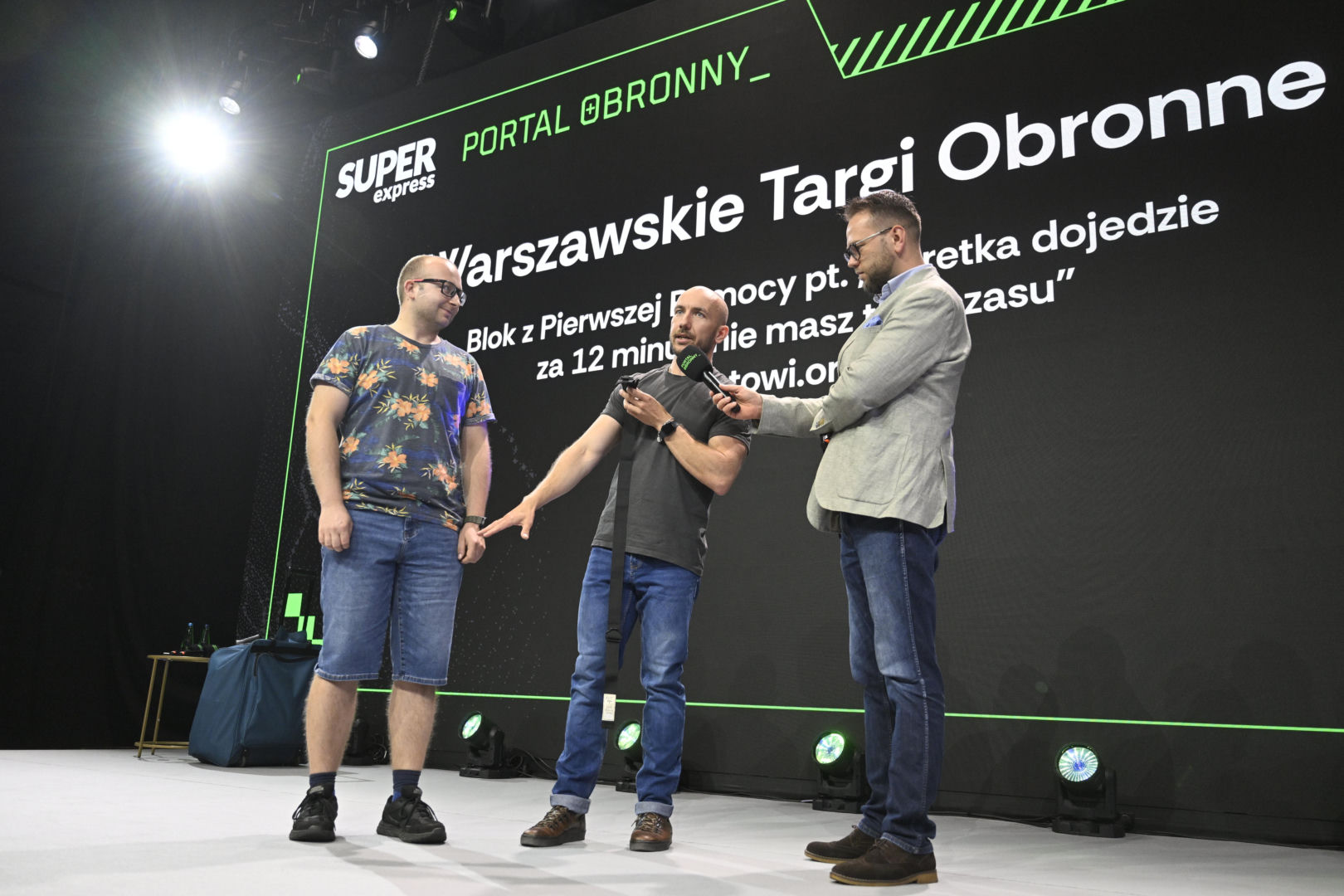Warszawskie Targi Obronne. Scena Biała Blok z Pierwszej Pomocy pt. „Karetka dojedzie za 12 minut, nie masz tyle czasu”