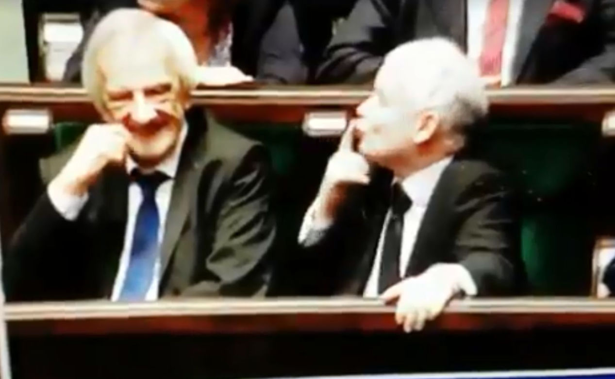 TAK prezes Kaczyński PRZESYŁAŁ buziaki posłance Pawłowicz [ZOBACZ WIDEO]