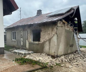 Wybuch gazu uszkodził budynek w gminie Stoczek Łukowski. Na miejsce wezwano LPR!