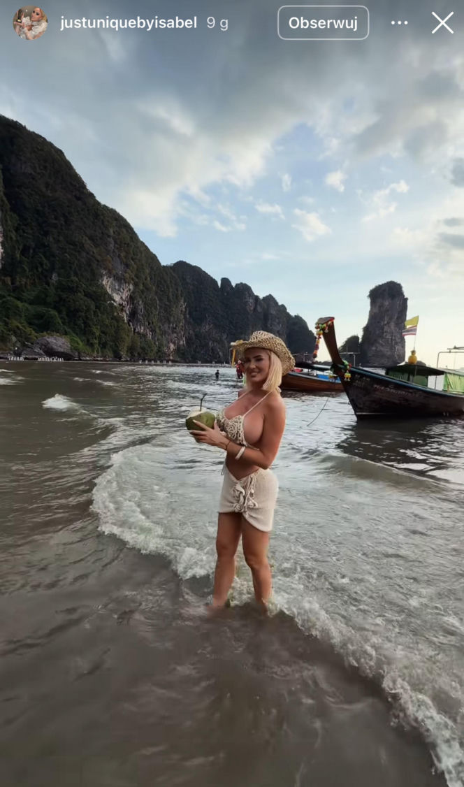 Gwiazdy witają nowy rok w bikini