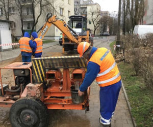 Trwa naprawa dużej awarii wodociągu na Traktorowej