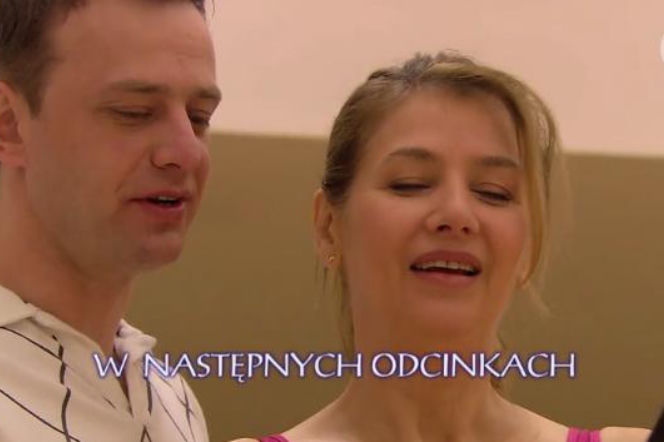 Na Wspólnej. Basia (Grażyna Wolszczak), Smolny (Łukasz Konopka)