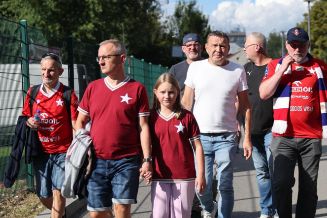 Wisła Kraków - Wieczysta Kraków: Zdjęcia kibiców i zawodników z meczu 6. kolejki PKO BP Ekstraklasy