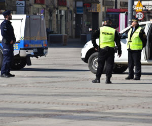 Nowa broń katowickiej policji w walce z nielegalnymi spacerowiczami [ZDJĘCIA]