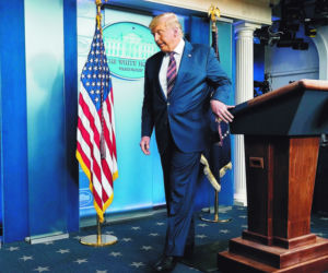  Sądy nie pomogą Trumpowi 